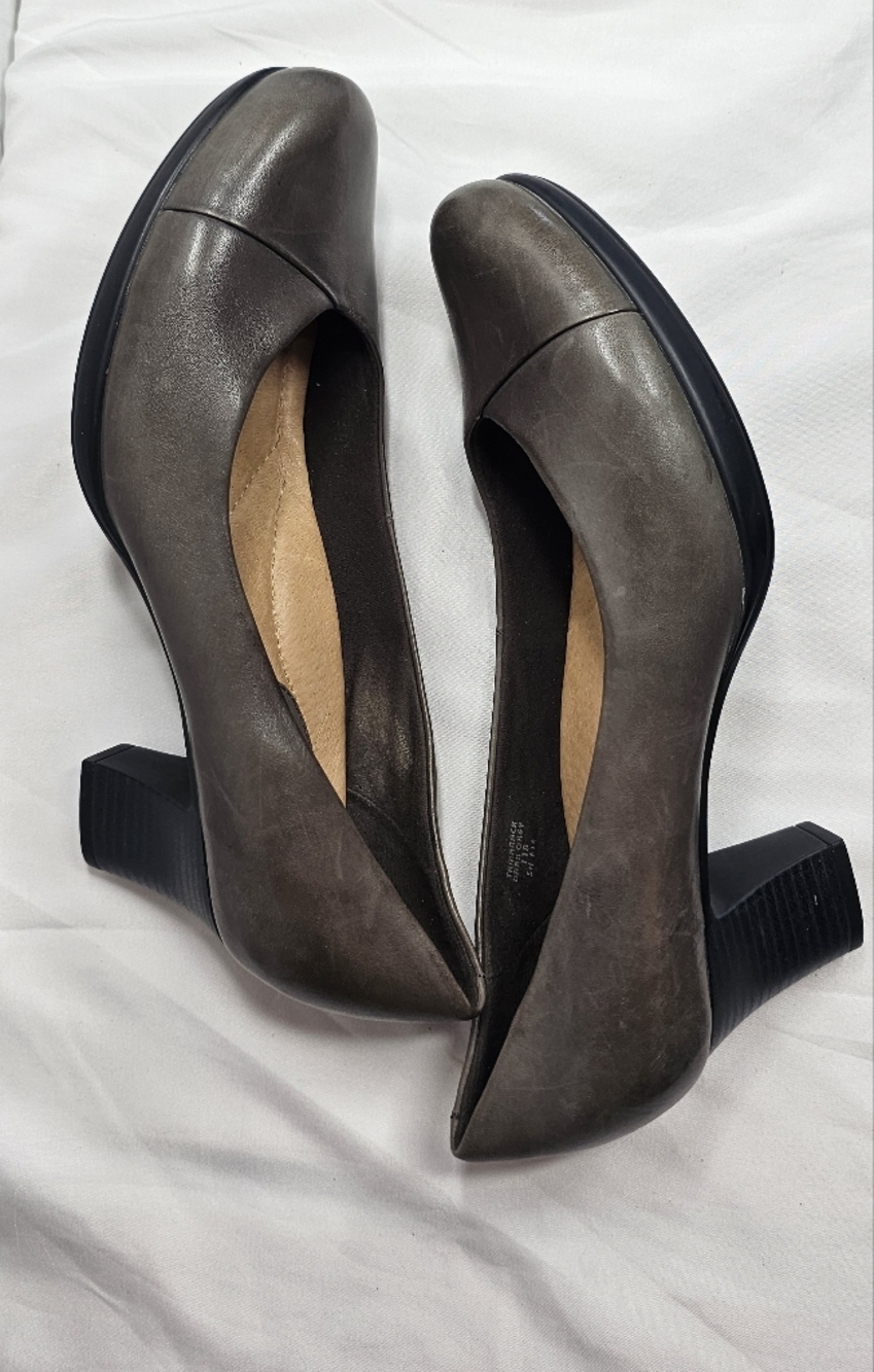 Earth Tamarisk Taupe Soft Calf pumps Size 11 - Picture 8 of 12